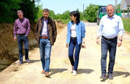 Lucrări de modernizare pe drumurile județene - FOTO