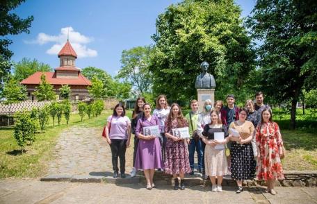 Concursul Naţional de Poezie şi Interpretare Critică a Operei Eminesciene „Porni Luceafărul...” - FOTO