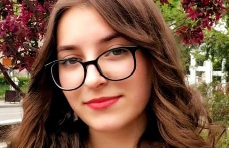 Elevă de la Clubul Copiilor Dorohoi, participantă la Festivalul de Muzică Ușoară Techirghiol