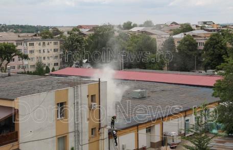 Incendiu la un supermarket din Dorohoi! Zeci de persoane au fost evacuate – FOTO/VIDEO