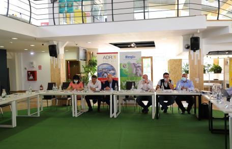 Întâlnire la ADR Nord-Est pentru atragerea fondurilor europene - FOTO