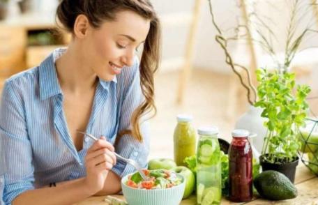 Alimente pe care nu este bine să le consumi după 30 de ani