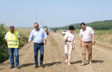 Lucrări de modernizare pe Drumul „Mănăstirilor” - FOTO