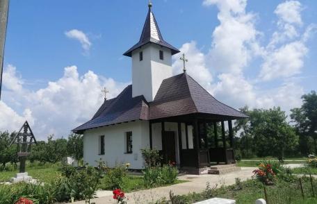 Invitație la slujba de sfințire a Bisericii de cimitir Dealu Mare - FOTO