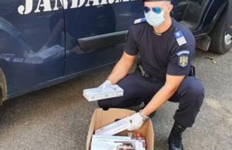 Tânără din Dorohoi sancționată de către jandarmi, în mod repetat, pentru că vindea țigări de contrabandă în Piața Centrală