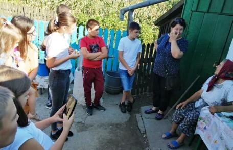 „De vorbă cu BUNICIIˮ a poposit la Viișoara Mică - FOTO