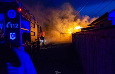 Un rest de țigară aruncat la întâmplare a distrus 40 tone de furaje - FOTO