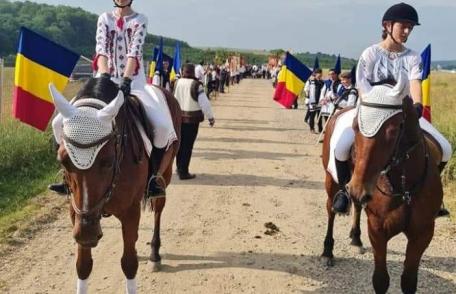 Spectacole folclorice și paradă a portului popular în acest weekend la Dorohoi! Vezi programul!