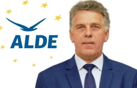 Politica USR-PLUS caracterizată prin trădare, narcisism, habotnicie și dezinteres