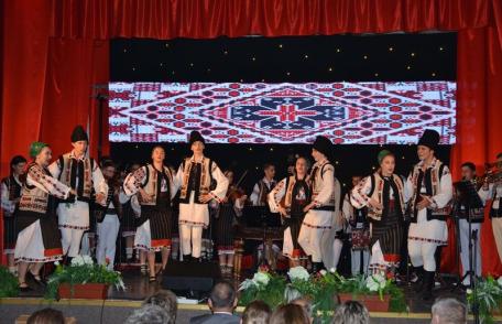 „Zilele Municipiului Dorohoi’’ 2021: Regal artistic oferit de tinerii artiști de la Clubul Copiilor Dorohoi - FOTO