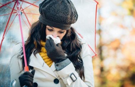 Atenție! Urmează trei zile cu vreme deosebit de rece, precipitații și intensificări temporare ale vântului