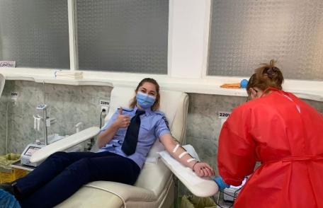 Jandarmii botoșăneni s-au alăturat campaniei „Donează sânge, salvează o viață!” - FOTO