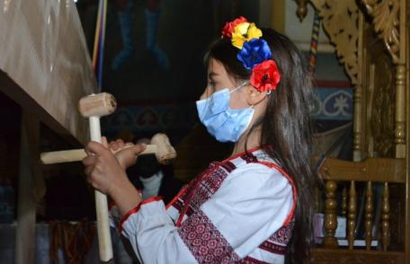 „Răsună toaca la Smârdan!” – concurs de bătut toaca, ediția a VII-a - FOTO