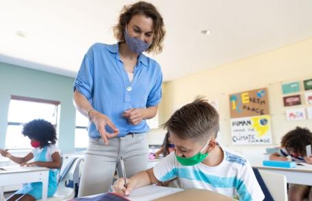 Plăți pentru orele remediale efectuate în cadrul programului „Școala după școală”