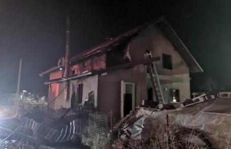 Două familii din Hudești și Bălușeni au fost la un pas să rămână fără acoperiș deasupra capului - FOTO