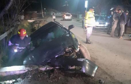 Accident TRAGIC: Un tânăr de 23 de ani a murit, altul de 19 ani este în stare gravă - FOTO