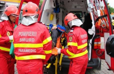 Un tânăr beat s-a urcat la volan și a lovit cu mașina un pieton