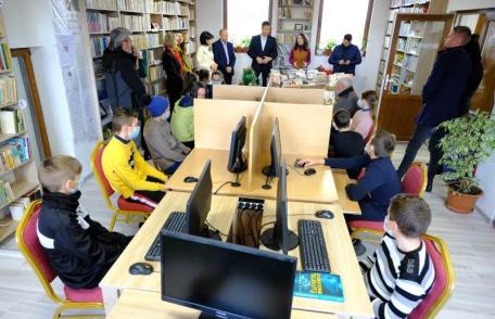 Biblioteca comunală din Șendriceni a primit peste 1000 de volume de cărți prin donații - FOTO