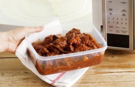 Alimentele care devin toxice prin reîncălzire