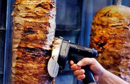 Deschidere FRESH DONER în Dorohoi: Rețetă diferită, de peste hotare, de doner și griluri