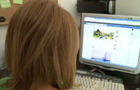 Escrocheria momentului: Cum puteţi rămâne fără bani, şantajaţi cu poze false din telefon sau calculator