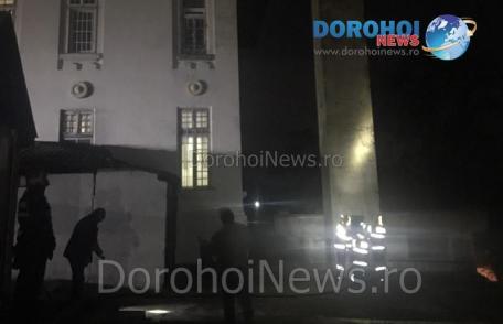 Incendiu la coșul de fum al Centrului de Îngrijire și Asistență din comuna Vârfu Câmpului - FOTO
