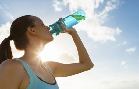 Cum se calculează apa de care ai nevoie zilnic