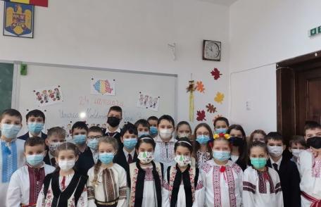 163 de ani de la Unirea Principatelor Române, sărbătoriți de elevii din Dorohoi și Smârdan - FOTO