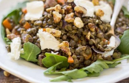 Salată de linte cu feta
