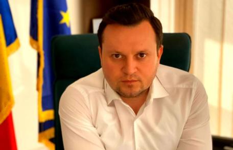 Cătălin Silegeanu: „Autoritățile statului s-au ascuns în buncăr înaintea populației”