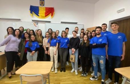 Colegiul Național „Grigore Ghica” Dorohoi - Școală ambasador a Parlamentului European. Activități dedicate zilei de 9 Ma i- Ziua Europei - FOTO