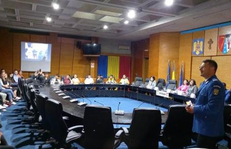 Activitate de prevenire a faptelor antisociale în rândul elevilor organizată de jandarmii botoșăneni