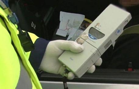 Surpriză la un control al polițiștilor. A ieșit la plimbare băut și fără permis