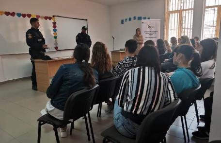 Liceul „Regina Maria” Dorohoi - toleranță zero la violență! - FOTO