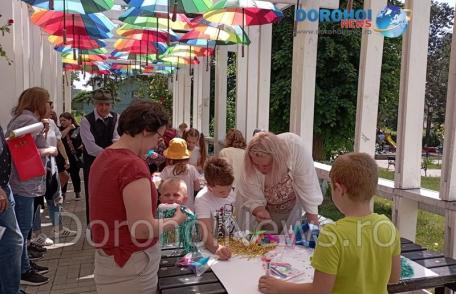 Călătorie în universul copilăriei prin meșteșuguri și culoare - FOTO