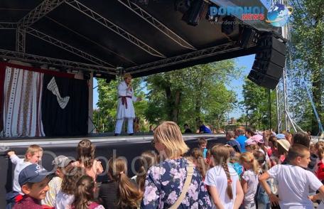 Lumea de basm la Dorohoi - Teatru pentru copii „Păcală în lumea poveștilor” - FOTO