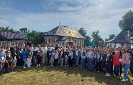 Întâlnirea tinerilor din Protopopiatul Darabani - FOTO