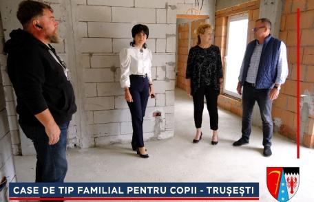 Construcția caselor de tip familial „Hansel și Gretel”, se apropie de final - FOTO