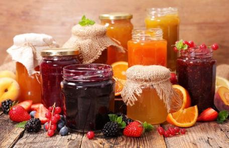 Cât timp se fierbe dulceaţa sau gemul. Gospodinele trebuie să ştie această regulă