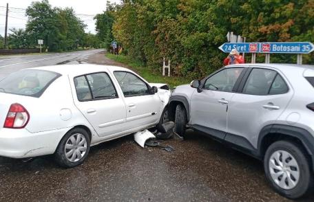 Accident la Vârfu Câmpului! Un bărbat a ajuns la spital după un carambol cu trei mașini - FOTO