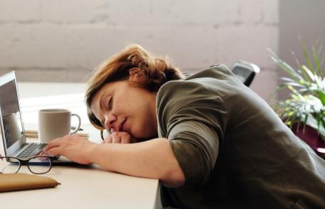 Ce este bine să mănânci dacă te simţi obosit