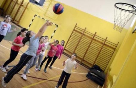 Fără note la sport începând de anul viitor. Profesorii sunt nemulţumiţi