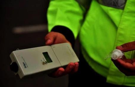 Bărbat din Havârna depistat băut la volan