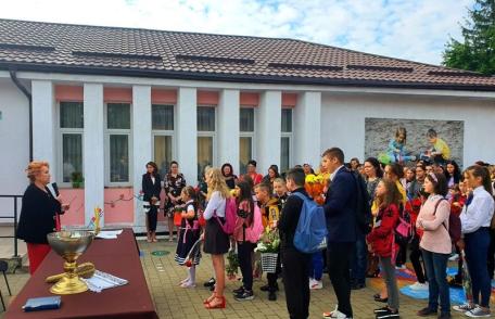 Un nou început de toamnă, un nou început de an școlar în localitatea Ibănești - FOTO