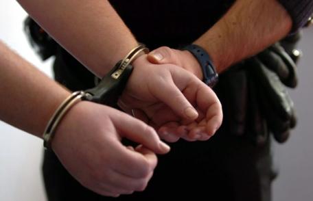 Bărbat din Corlăteni reținut după ce a făcut scandal pe terasa unui local