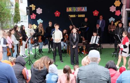 Festivitate de deschidere a noului an şcolar 2022-2023 la Clubul Copiilor Dorohoi - FOTO