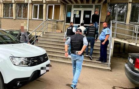 Instanța a dispus arestarea pentru 30 de zile a tânărului care a tâlhărit și violat o botoșăneancă