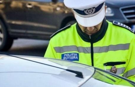 Accident! A pierdut controlul volanului și s-a izbit într-un copac. Șoferul era beat