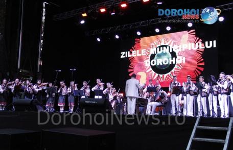 Evenimentul dedicat Zilelor Municipiului Dorohoi 2022 deschis cu entuziasm de talentați artiști locali