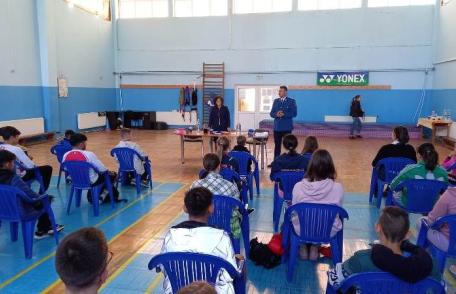 Activitate de intervenție preventivă desfășurată de jandarmi - FOTO